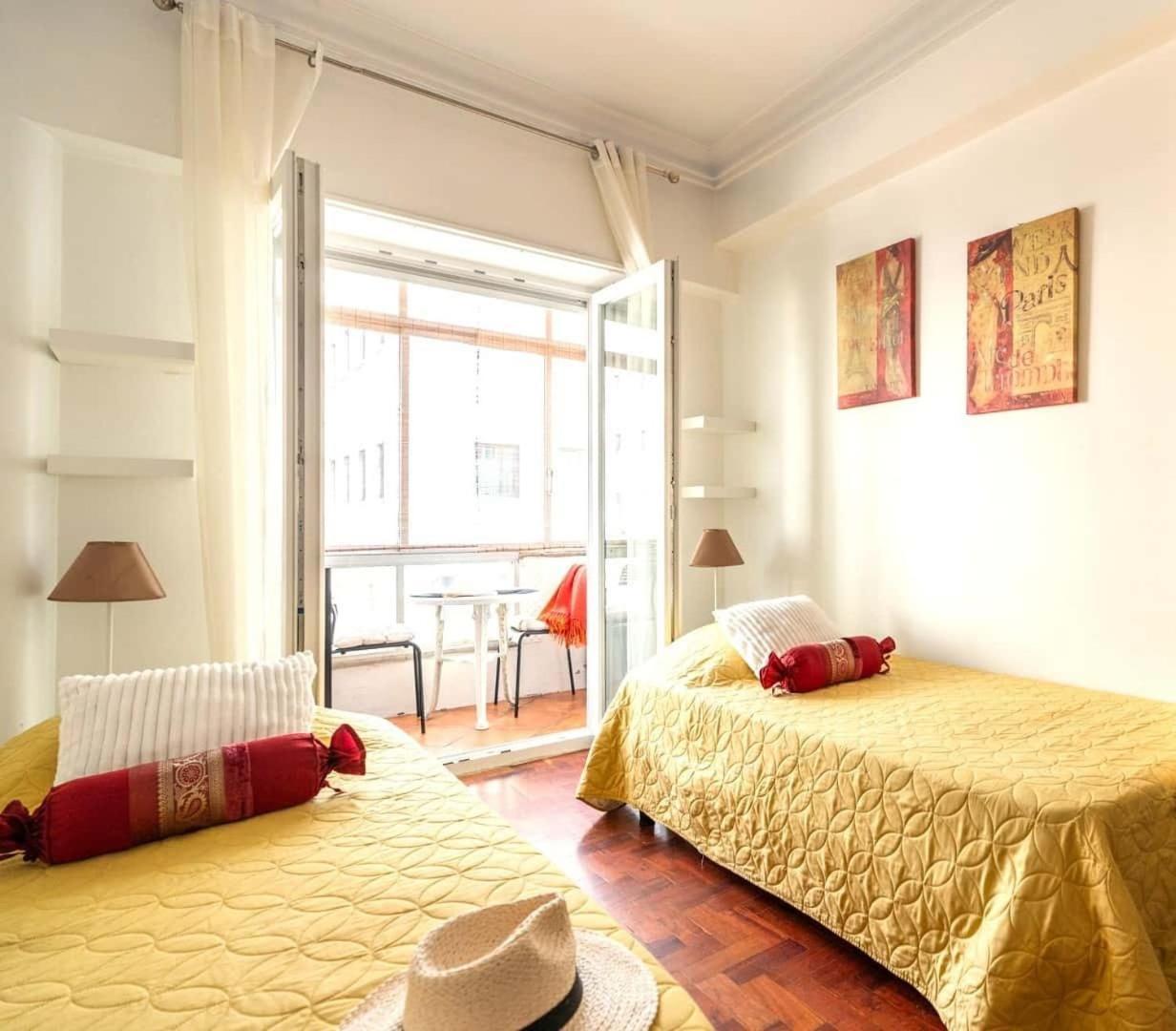 Caza Latina Apartment Lisbon Luaran gambar